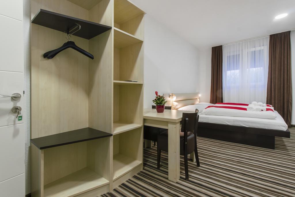 Parkcity Rooms Szybenik Zewnętrze zdjęcie